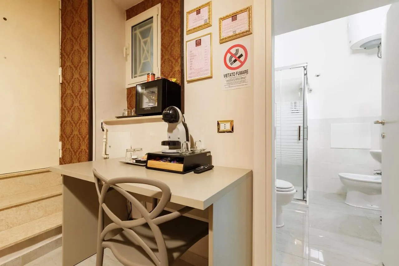 Spinacorona Room Naples Italy